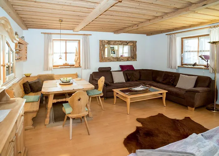Gemuetliche Mit Balkon & Herrlichem Ausblick * Хауценберг